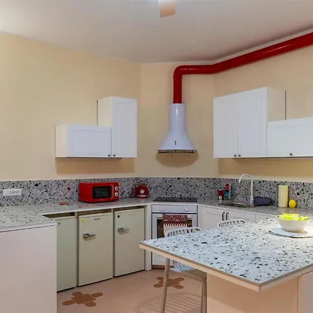 Cozy And Charming Triple - Colivingflorence Vdm *